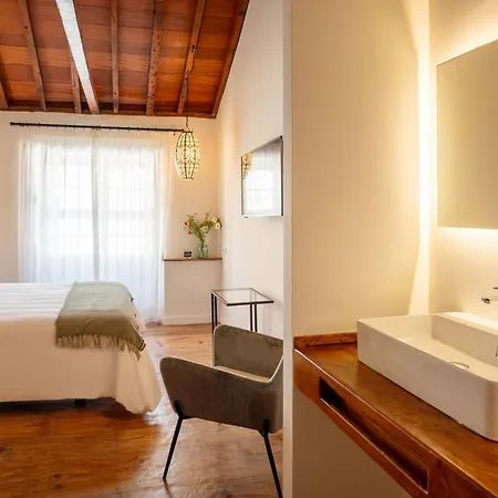 Laguna Cool Living Hotel *